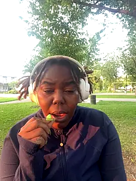 Goddess Nafeesha online show from 09-09-25, 10:42