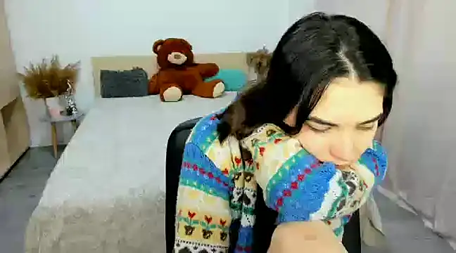 Snapshot of Alexa_Dolly12 chatting on 01-14-25, 09:45 Alexa Dolly12 online show from 01-14-25, 09:45