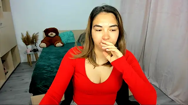 Snapshot of Alexa_Dolly12 chatting on 09-29-25, 05:45 Alexa Dolly12 online show from 09-29-25, 05:45