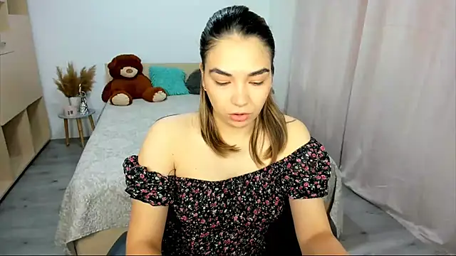 Snapshot of Alexa_Dolly12 chatting on 10-06-25, 06:00 Alexa Dolly12 online show from 10-06-25, 06:00