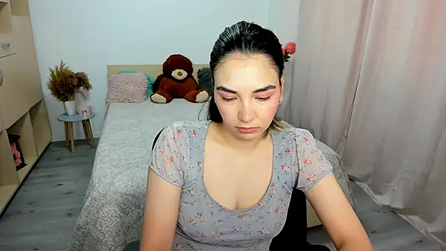 Alexa Dolly12 online show from 06-24-26, 07:51