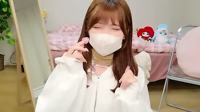 Sayuringo  online show from 06-30-26, 01:23