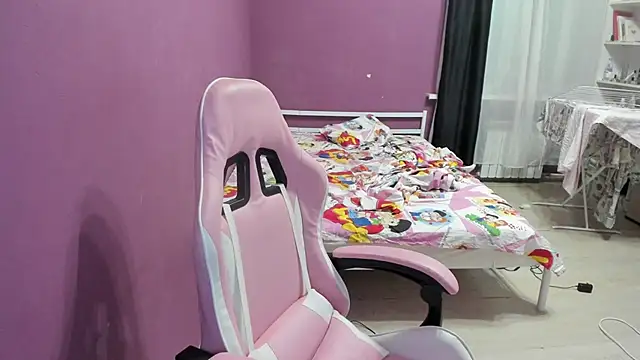 Snapshot of Lika8234 chatting on 11-06-25, 09:37 Lika8234 online show from 11-06-25, 09:37