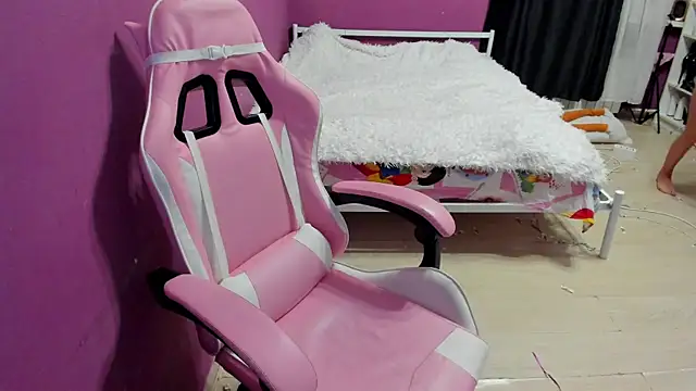 Snapshot of Lika8234 chatting on 01-08-26, 12:46 Lika8234 online show from 01-08-26, 12:46