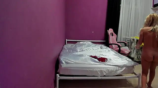 Snapshot of Lika8234 chatting on 01-18-26, 03:05 Lika8234 online show from 01-18-26, 03:05