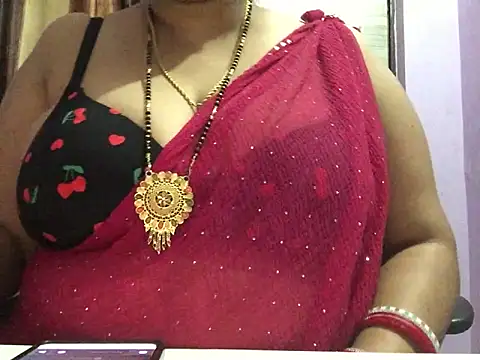 Snapshot of Desi_bhabhiii chatting on 02-07-25, 06:03 Desi bhabhiii online show from 02-07-25, 06:03