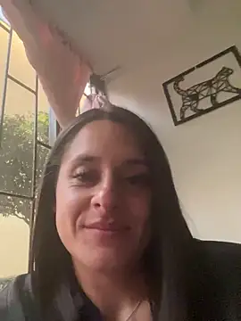 Snapshot of Alice_milf_ chatting on 09-13-25, 10:59 Alice milf online show from 09-13-25, 10:59