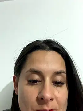 Snapshot of Alice_milf_ chatting on 09-17-25, 10:50 Alice milf online show from 09-17-25, 10:50