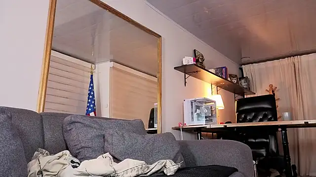 Snapshot of Alice_milf_ chatting on 10-10-25, 09:08 Alice milf online show from 10-10-25, 09:08