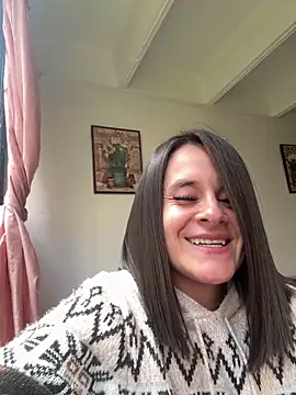 Snapshot of Alice_milf_ chatting on 05-15-26, 05:53 Alice milf online show from 05-15-26, 05:53