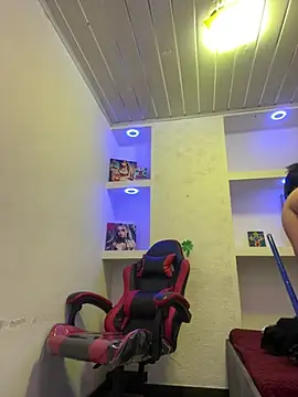  luna torres online show from 04-16-26, 12:39