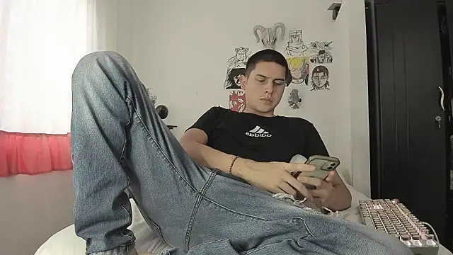 Snapshot of SonSett chatting on 03-05-26, 12:23 SonSett online show from 03-05-26, 12:23