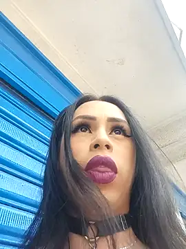 Snapshot of kattaleya993 chatting on 10-23-25, 05:44 kattaleya993 online show from 10-23-25, 05:44