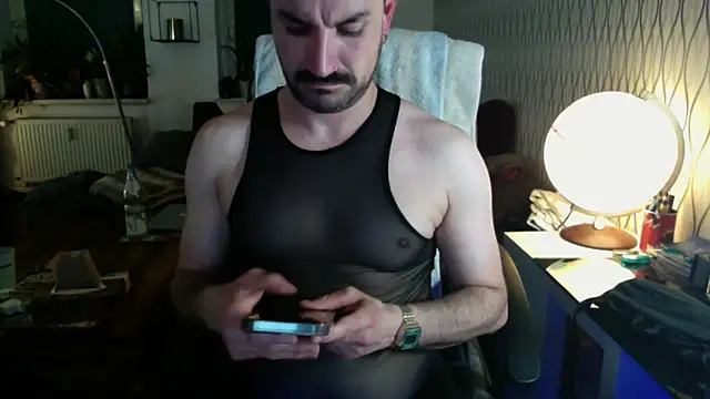 tomz0819 online show from 06-11-26, 08:40