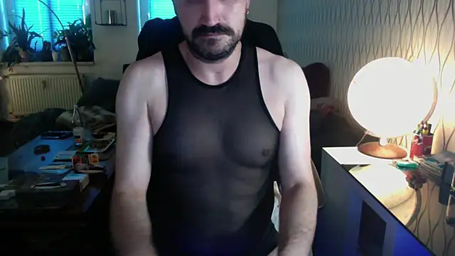 tomz0819 online show from 06-19-26, 04:17