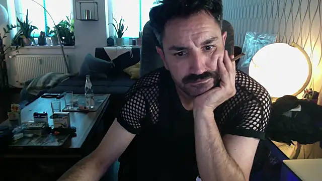 tomz0819 online show from 07-25-26, 08:34