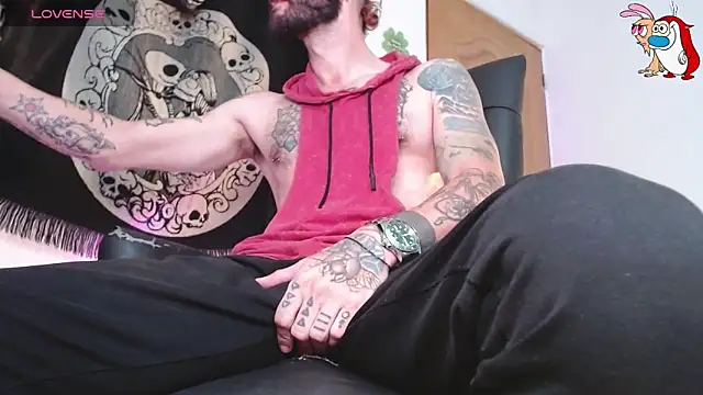 Snapshot of ren_stipee chatting on 11-25-25, 02:00 ren stipee online show from 11-25-25, 02:00