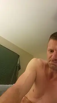 Snapshot of BigDDave6979 chatting on 03-10-25, 03:01 BigDDave6979 online show from 03-10-25, 03:01