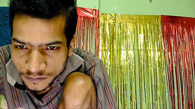 Snapshot of Alex_Suman25 chatting on 01-28-25, 09:51 Alex Suman25 online show from 01-28-25, 09:51