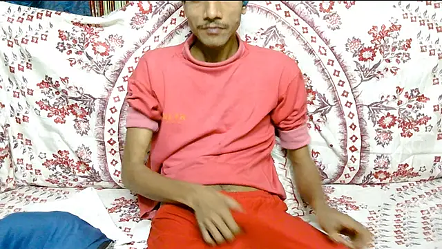 Snapshot of Alex_Suman25 chatting on 02-04-25, 04:29 Alex Suman25 online show from 02-04-25, 04:29