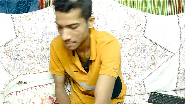 Snapshot of Alex_Suman25 chatting on 02-12-25, 09:11 Alex Suman25 online show from 02-12-25, 09:11