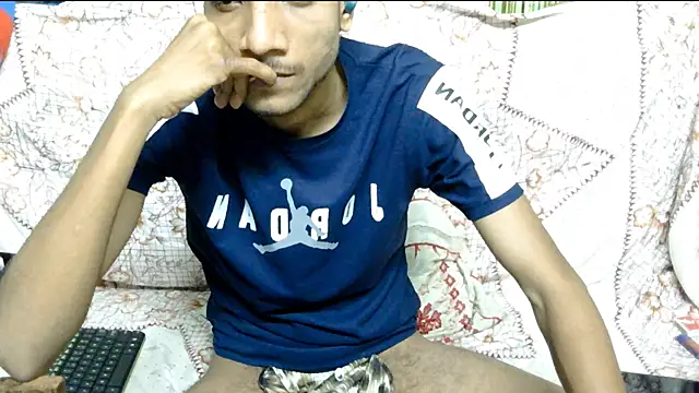 Snapshot of Alex_Suman25 chatting on 02-14-25, 08:59 Alex Suman25 online show from 02-14-25, 08:59
