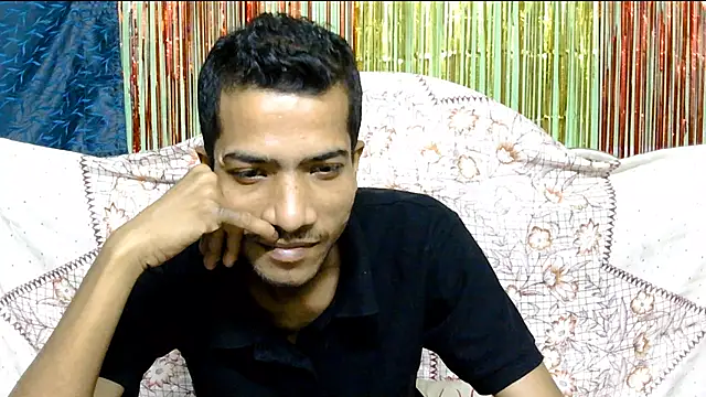 Snapshot of Alex_Suman25 chatting on 02-15-25, 10:11 Alex Suman25 online show from 02-15-25, 10:11
