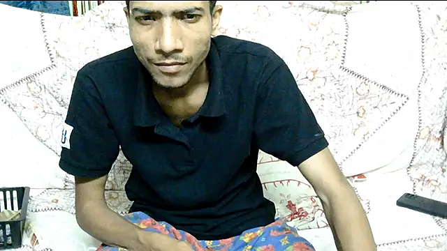 Snapshot of Alex_Suman25 chatting on 02-15-25, 09:04 Alex Suman25 online show from 02-15-25, 09:04