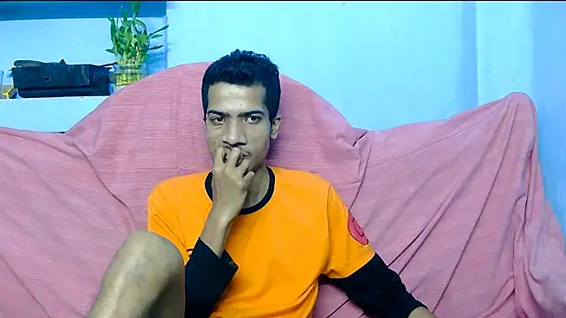 Snapshot of Alex_Suman25 chatting on 03-01-25, 06:54 Alex Suman25 online show from 03-01-25, 06:54