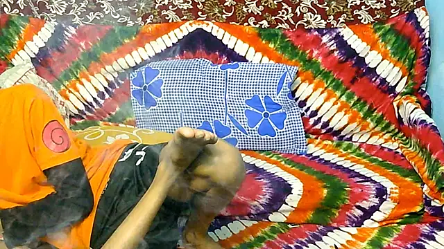Snapshot of Alex_Suman25 chatting on 03-05-25, 01:17 Alex Suman25 online show from 03-05-25, 01:17