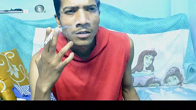 Snapshot of Alex_Suman25 chatting on 03-17-25, 12:25 Alex Suman25 online show from 03-17-25, 12:25
