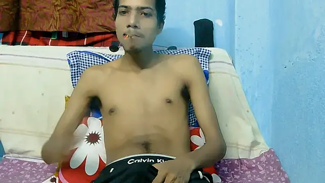 Snapshot of Alex_Suman25 chatting on 09-16-25, 12:39 Alex Suman25 online show from 09-16-25, 12:39