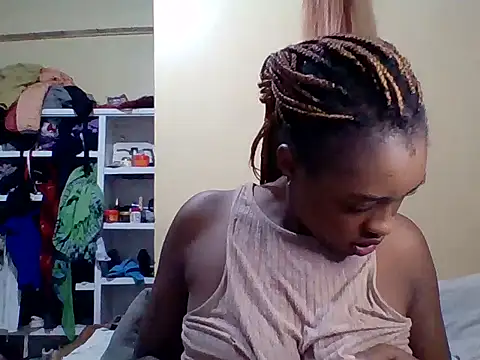 Zara Twilight online show from 02-20-26, 11:16