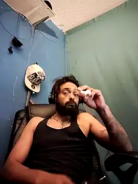 Snapshot of C8L3U chatting on 12-09-24, 08:44 C8L3U online show from 12-09-24, 08:44