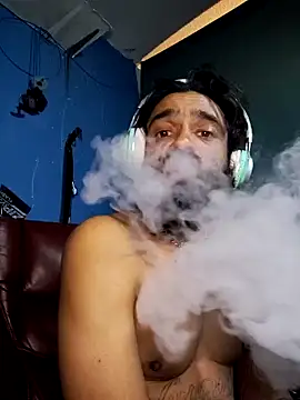 Snapshot of C8L3U chatting on 01-06-25, 05:59 C8L3U online show from 01-06-25, 05:59