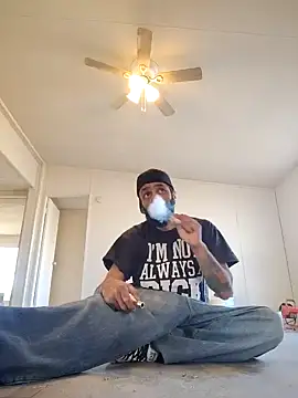 Snapshot of C8L3U chatting on 01-18-25, 05:04 C8L3U online show from 01-18-25, 05:04