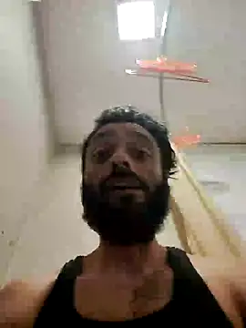 Snapshot of C8L3U chatting on 01-20-25, 05:37 C8L3U online show from 01-20-25, 05:37