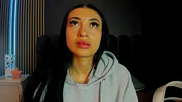 Nicolette ks  online show from 04-30-26, 04:41