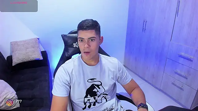 Iamdylan777 online show from 02-02-25, 06:48