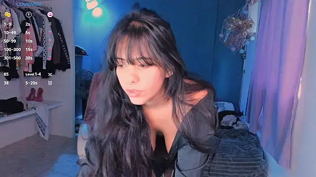 AllisonCatUwU online show from 12-08-24, 09:08