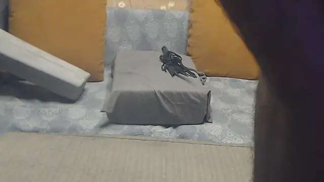 Snapshot of elenigreece chatting on 03-19-25, 05:50 elenigreece online show from 03-19-25, 05:50