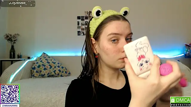 Snapshot of MurrrWorren chatting on 02-20-25, 05:44 MurrrWorren online show from 02-20-25, 05:44