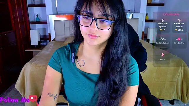 scarlleth  online show from 12-03-25, 12:03