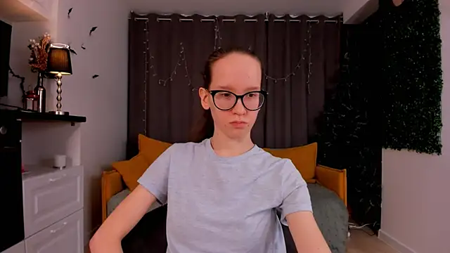Snapshot of BettyBrowni chatting on 01-21-25, 07:06 BettyBrowni online show from 01-21-25, 07:06
