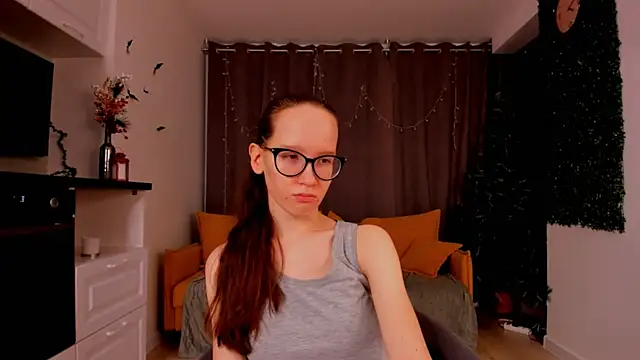 Snapshot of BettyBrowni chatting on 01-26-25, 04:09 BettyBrowni online show from 01-26-25, 04:09