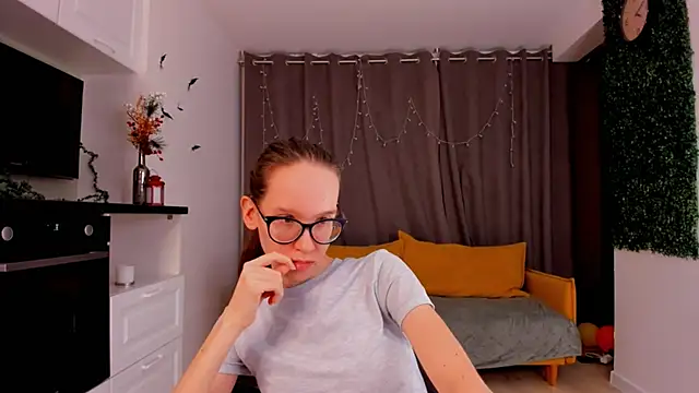 Snapshot of BettyBrowni chatting on 01-30-25, 01:22 BettyBrowni online show from 01-30-25, 01:22