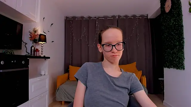 Snapshot of BettyBrowni chatting on 02-07-25, 01:36 BettyBrowni online show from 02-07-25, 01:36