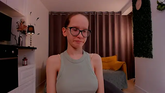 Snapshot of BettyBrowni chatting on 03-03-25, 01:21 BettyBrowni online show from 03-03-25, 01:21