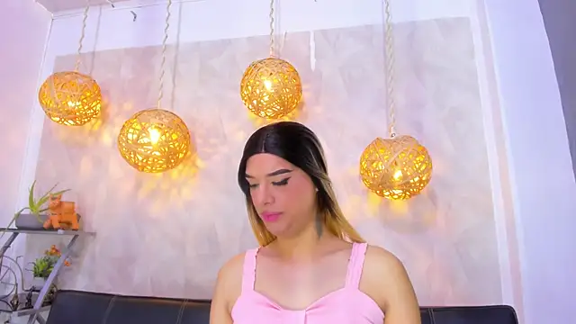 victoria aleia  online show from 02-05-25, 08:04