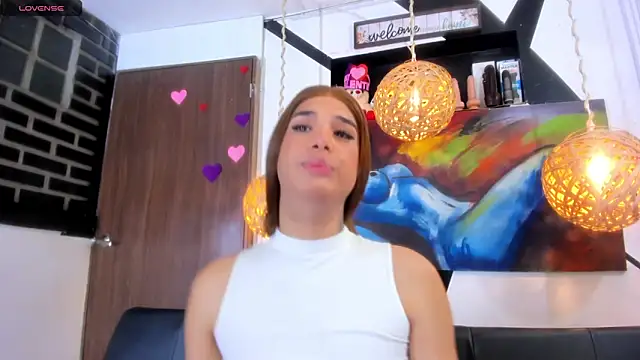 victoria aleia  online show from 04-17-26, 10:46